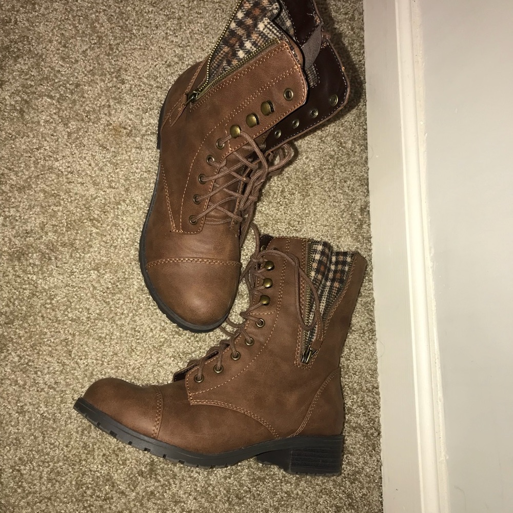 Warm comfortable new boots!!! Size 7